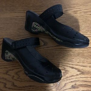 Comfortable sandals by J-41